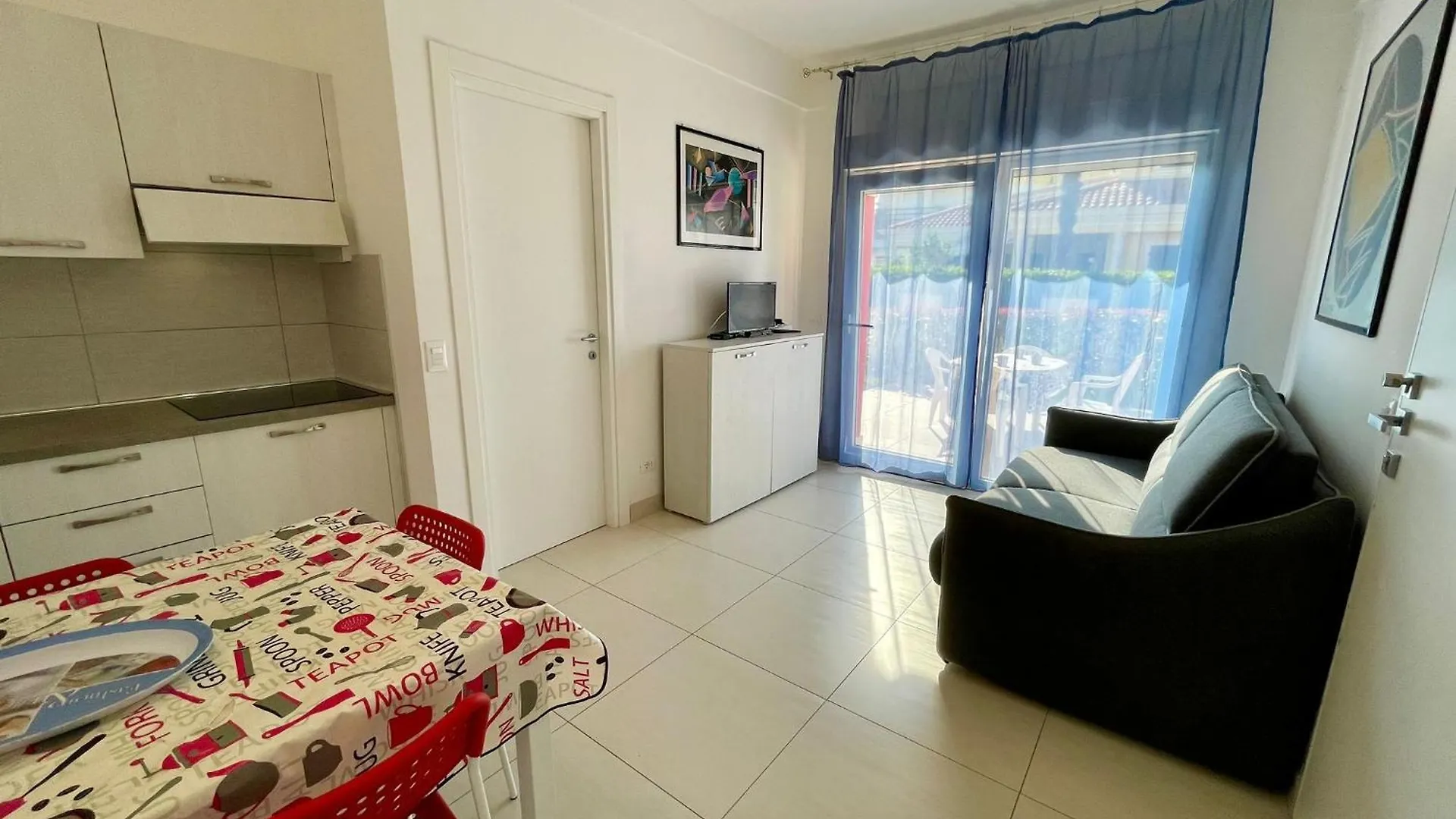 Relaxing Holidays By The Beach - Flat With Garden Porto Santa Margherita Apartamento
